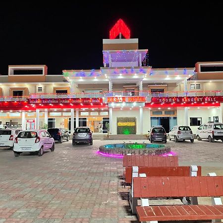 Kesar Hotel Viramgam Exterior photo