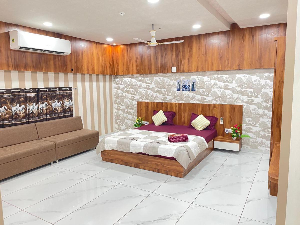 Kesar Hotel Viramgam Exterior photo